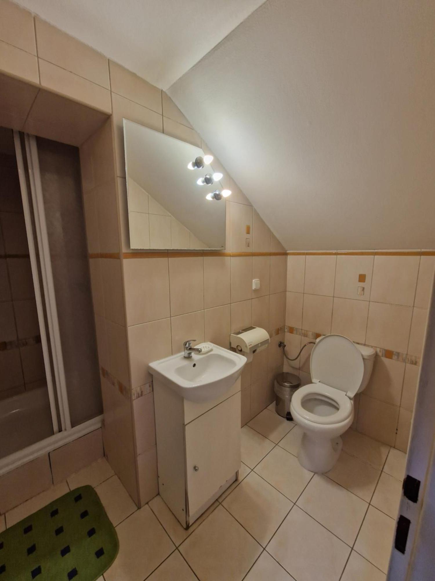 Pri Piecke Penzion A Restauracia Stare Hory Bilik gambar
